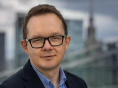 Zmiana warty w CFA Society Poland. Bartosz Pawłowski nowym prezesem