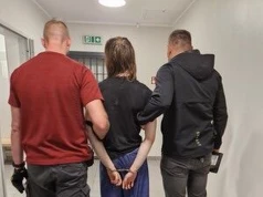 Groźby, maczeta i agresja w Zbąszyniu! Gościnna wizyta zakończona aresztem…