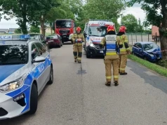 Auto uderzyło w drzewo koło Ciechanowa