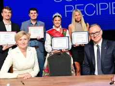 Rekordowe stypendia Naszej Unii dla polonijnej młodzieży