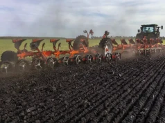 Pług gigant od Kuhna. Multi-Challenger XT ma pracować z ciągnikami do 700 KM