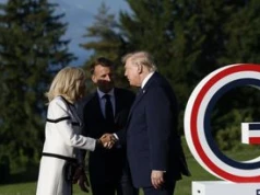 "Żelazny" uścisk Trumpa w akcji. Brigitte Macron nie mogła się uwolnić