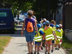 2590 zł na rękę dla każdego nauczyciela. Rekordowe pieniądze na wakacje