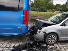 Jeden uderzył w dostawczaka. Drugiego zdradził styl jazdy