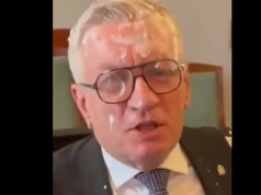 Poznań: potężna awantura na Sesji Rady Miasta. Prezydent dostał ciastem w twarz!