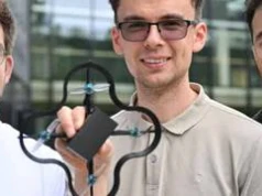 Edukacyjny dron i program nauki dla najmłodszych - projekt studentów Politechniki Wrocławskiej.