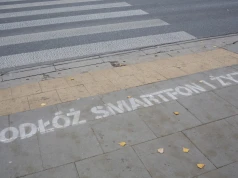 Zakaz korzystania z telefonów w szkołach o krok bliżej