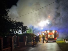 Zabrzeg: pożar budynku mieszkalnego. Trwa akcja gaśnicza!