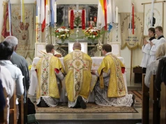 Cejrowski: Zmieniłem zdanie ws. FSSPX. Mają prawo do święceń. Lisicki: Bronią Tradycji