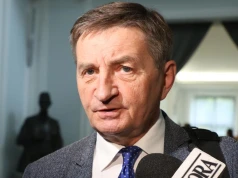 Represjonowany Kuchciński pokazał majątek. Dom za milion, mało gotówki i pożyczka z Sejmu