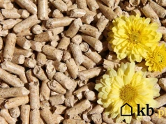 Otworzył worek pelletu i poczuł zapach chemii. Eksperci tłumaczą, skąd bierze się ten aromat