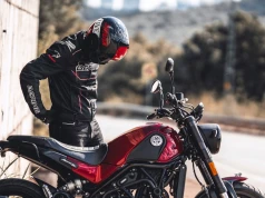 Bezpieczny start w nowy sezon – gdzie szukać certyfikowanej odzieży motocyklowej?