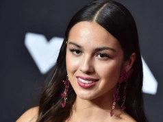 Olivia Rodrigo lansuje tę sukienkę. To najgorętszy trend lata 2026
