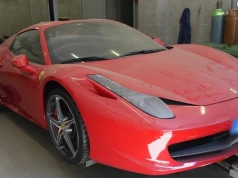 Ekskluzywne hotele i ferrari w garażu. Policja zatrzymała lidera mafii wnuczkowej