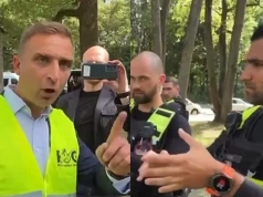 Niemiecki policjant z polskim tłumaczem mówili Bąkiewiczowi co mogą. Nie posłuchali i skończyło się zatrzymaniami.