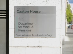 Czy w UK będą odbierać świadczenia DWP? Rząd szuka pieniędzy na zbrojenia