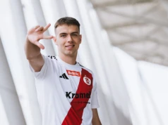 ŁKS Łódź wzmacnia defensywę. Bartosz Farbiszewski podpisał kontrakt