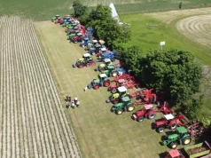 AgroShow 2026 w Trzciance przyciągnęło tłumy. Uczniowie pokazali sprzęt, który robi wrażenie!