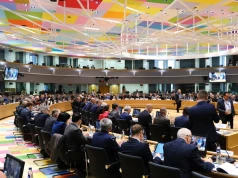 "Za chwilę ugotujemy się w chińskim sosie". Szczyt UE pod znakiem zagrożeń