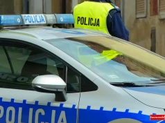 Kobieta wróciła do domu. Matka zbladła. Mężczyzna uciekł