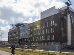 Kto korzystał z pomocy lekarza-milionera? Polityk KO: "Kiedy nagle wylądowałem w szpitalu..."