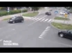 Pijany, rozpędzony kierowca Audi, bez prawa jazdy, z narkotykami w aucie.