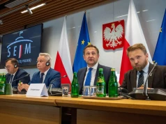31,2 czy 45 mld euro dla Polski? Hansen tłumaczy, skąd ta różnica