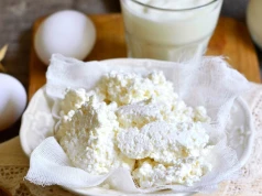 Ma mocny smak i bardzo cenny skład. Ten ser warto jeść po 60. roku życia
