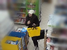 Kradła w markecie. Zarejestrowały ją kamery monitoringu