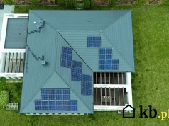 Panele miały produkować prąd przez dekady. Banalny problem zaczął po cichu zabierać energię
