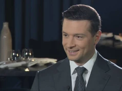 Prowadzi w sondażach prezydenckich we Francji i chwali Polskę: Może służyć jako przykład