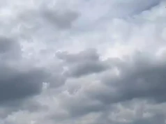 Awaryjne lądowanie samolotu w Będziemyślu. Doszło do kapotażu