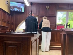 Fikcyjne faktury, prezenty dla burmistrza i komputer przywieziony z domu. Skazana urzędniczka zeznawała w sprawie Karbownika