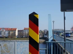 Niemiecki sąd cofa decyzję o odsyłaniu do Polski. Rząd bezradny, prasa grzmi o skandalu