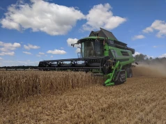 Nowy kombajn jeszcze na te żniwa? Deutz-Fahr kusi cenami. W pakiecie heder, stół i sieczkarnia