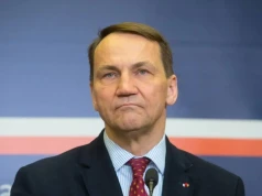 Sikorski podaje wpis Miedwiediewa i uderza w prezydenta. Jest odpowiedź: "Kiedyś stukał do bram Kremla"