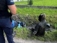 Wpadł do rowu skuterem. Kompletnie pijany