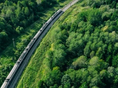 Pociągi wrócą na malowniczą trasę. Najpierw jednak trzeba wyciąć 20 tys. drzew