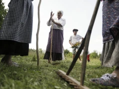 Sianokosy i Sobótka. Dawne, wiejskie zwyczaje w skansenie
