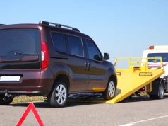 Awaria auta za granicą? Bez tego ubezpieczenia nawet nie jedź