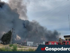 Gigantyczny pożar. Setki strażaków w akcji
