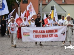 Stargard. Marsz pod hasłem „Tylko chłopak i dziewczyna – to normalna jest rodzina” (ZDJĘCIA)