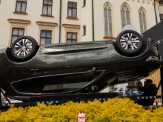 Polscy kierowcy pewni siebie, ale łamią przepisy. Wyniki badania nie pozostawiają złudzeń