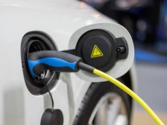 Nowe przepisy ciosem w auta elektryczne? Koniec z ciężkimi bateriami