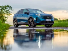 Test: Nowy Peugeot 3008 GT Exclusive PHEV. Statek kosmiczny, który byłby ideałem z Full Hybrid