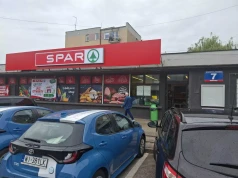 SPAR przejmuje sklepy po Delikatesach Centrum. Eurocash zamyka, a konkurent rośnie