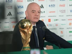 Nikt na mundialu nie podróżuje tyle, co hipokryta Infantino