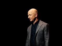 Jeff Bezos uspokaja. Według twórcy Amazona sztuczna inteligencja nie zabierze nam pracy, tylko wywoła jej niedobór