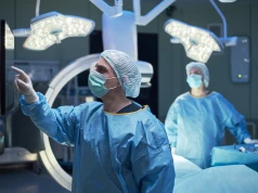 Pacjenci w UK narażeni na poważne powikłania po implantach