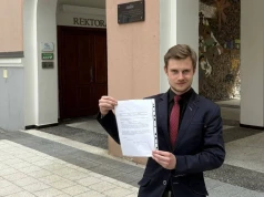 Lokalny działacz Konfederacji chce usunięcia flagi Ukrainy z budynku UWM